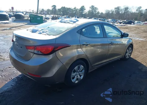 2016 Hyundai Elantra Se z USA, uszkodzony, nr VIN 5NPDH4AE1GH668060